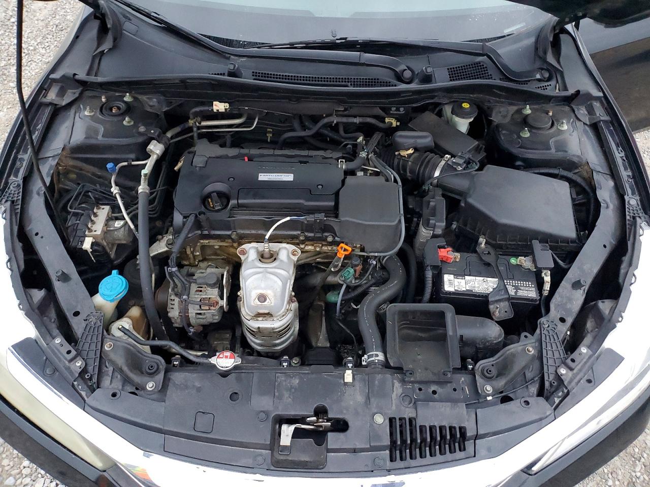 2016 HONDA ACCORD LX photo 11