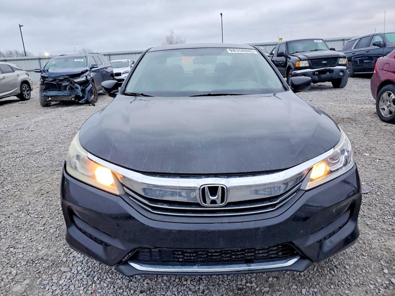 2016 HONDA ACCORD LX photo 5