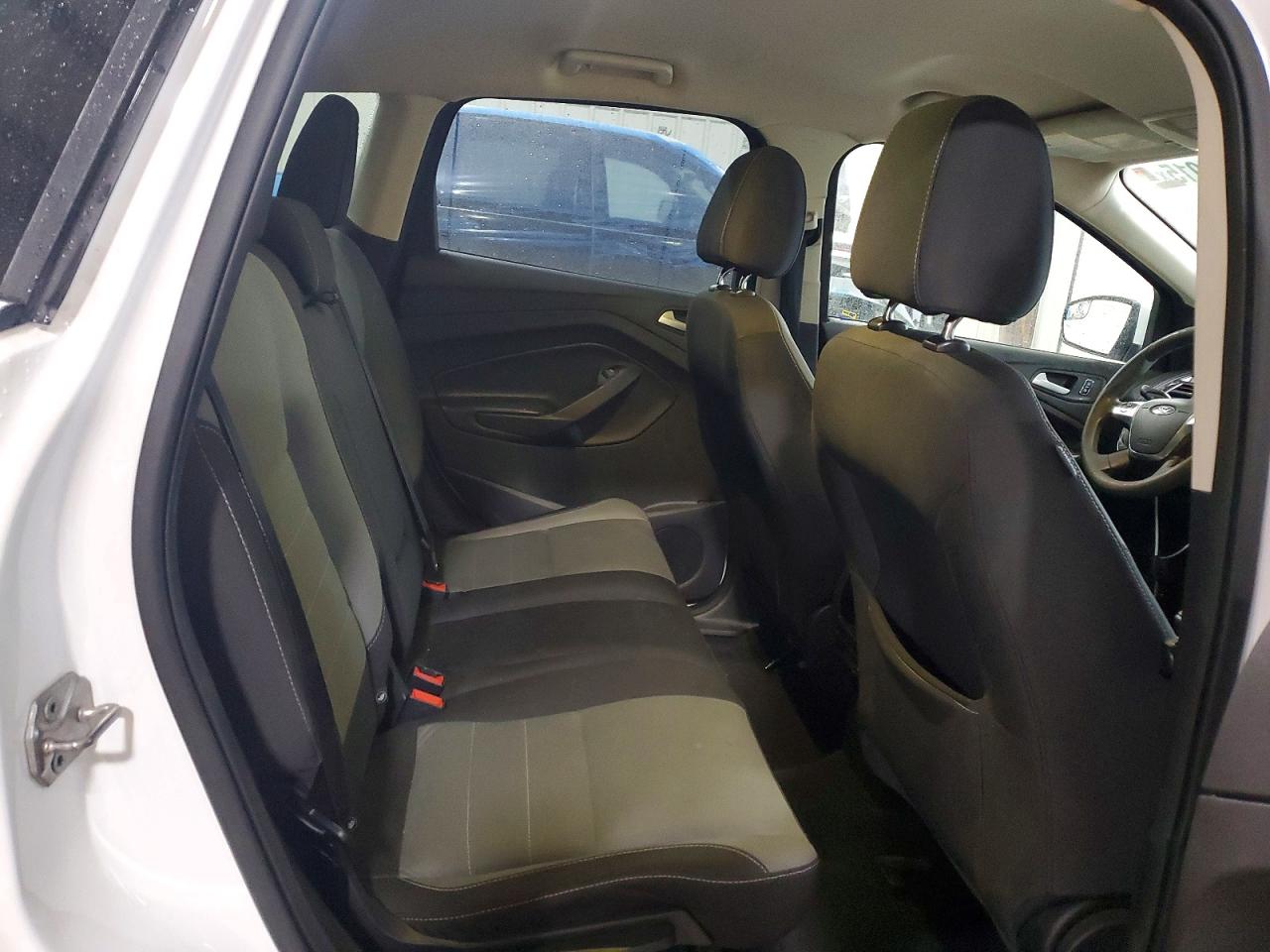 2016 FORD ESCAPE SE photo 11