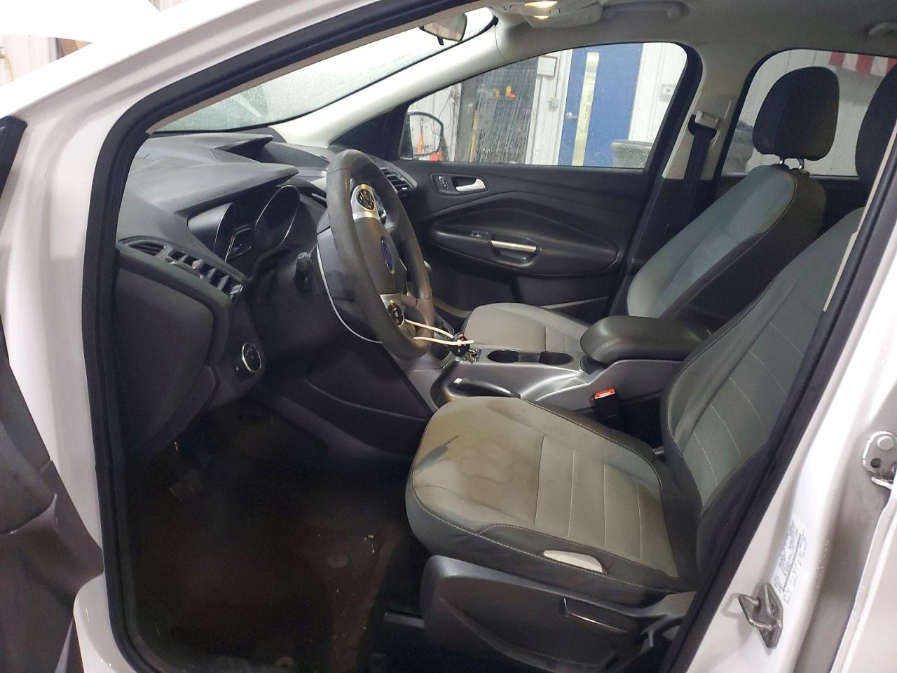 2016 FORD ESCAPE SE photo 7