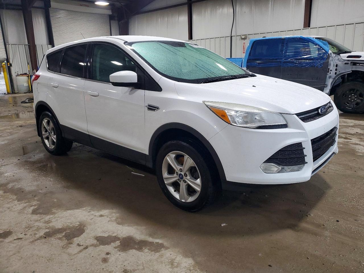 2016 FORD ESCAPE SE photo 4