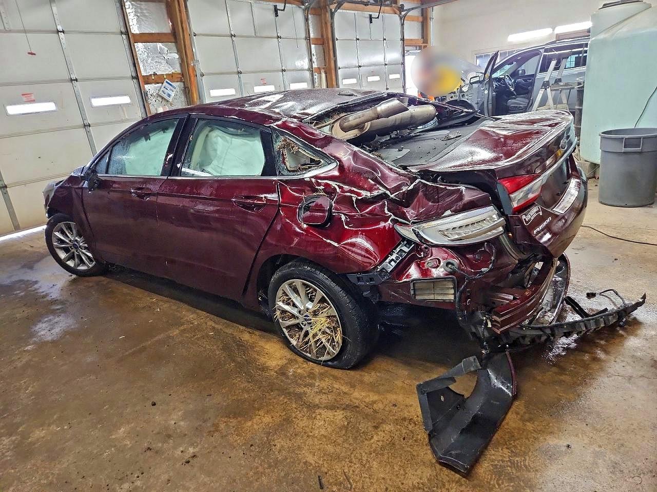 2017 FORD FUSION SE photo 2