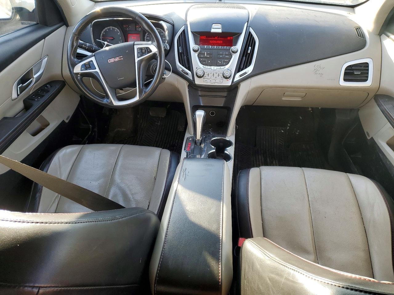 2011 GMC TERRAIN SLT photo 8