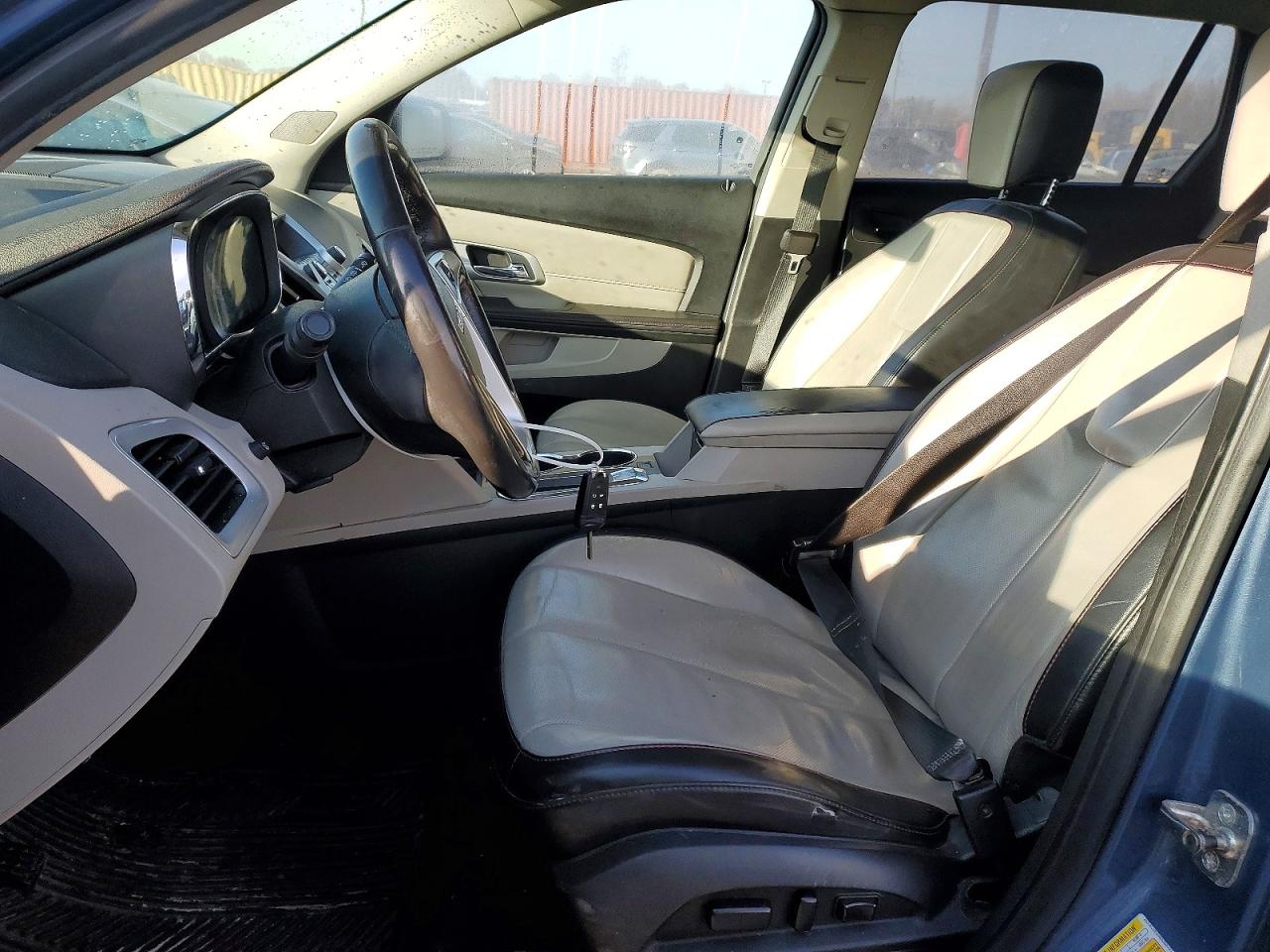 2011 GMC TERRAIN SLT photo 7