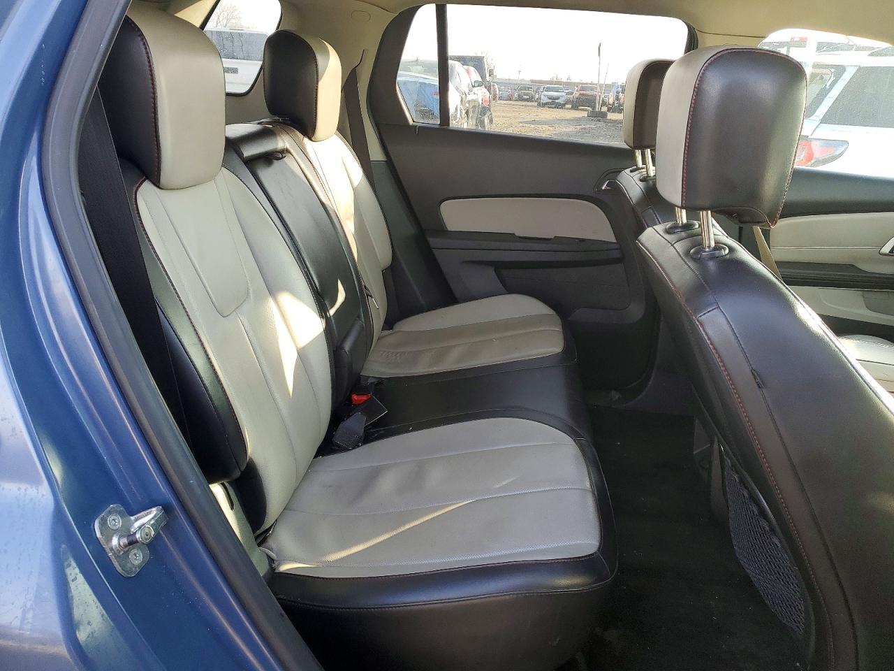 2011 GMC TERRAIN SLT photo 11