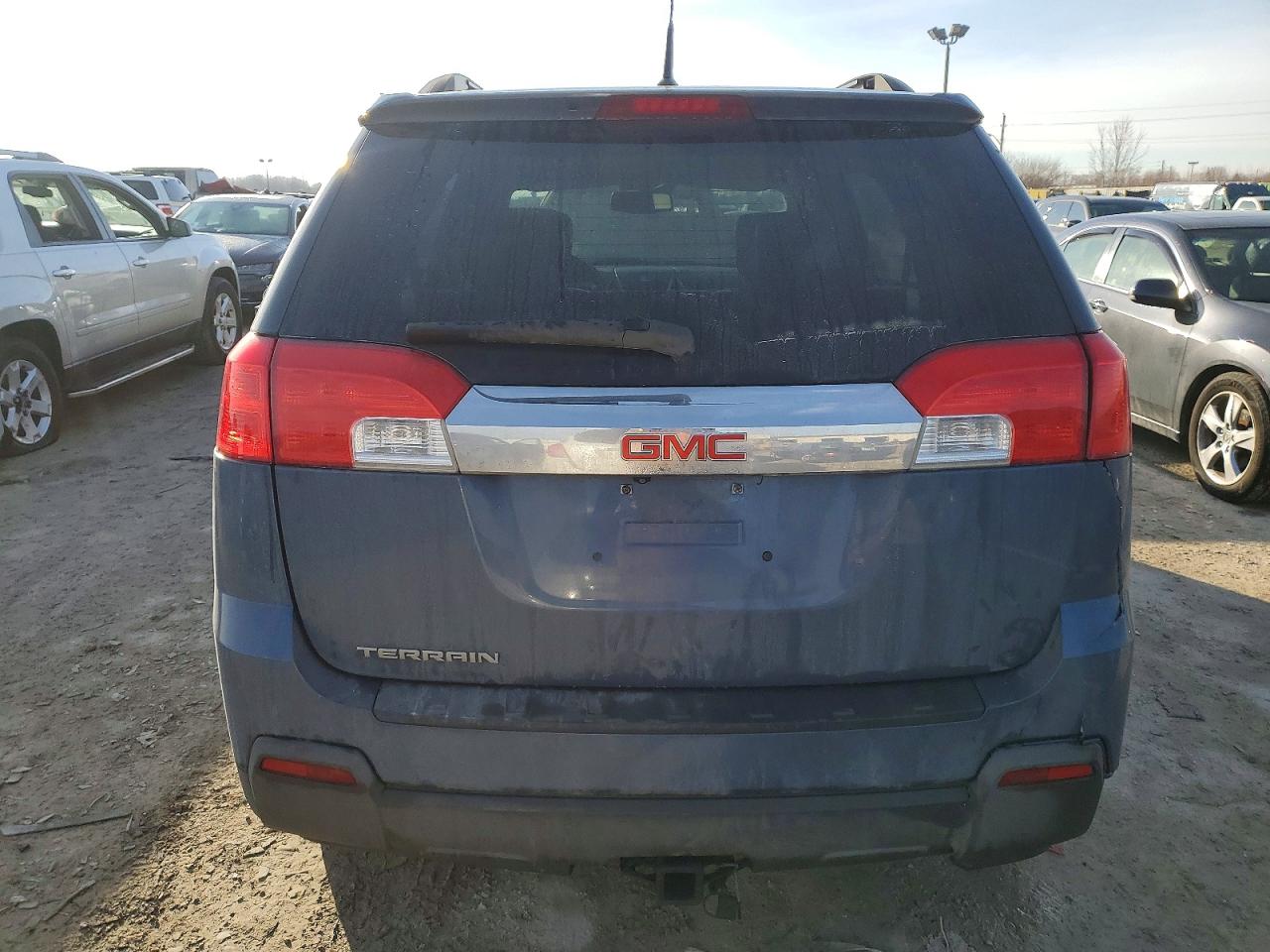 2011 GMC TERRAIN SLT photo 6