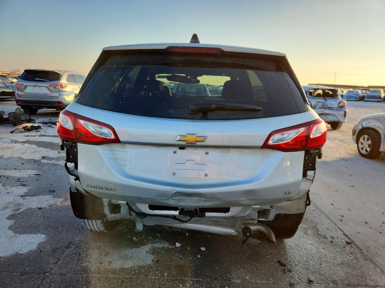 2020 CHEVROLET EQUINOX LT photo 6