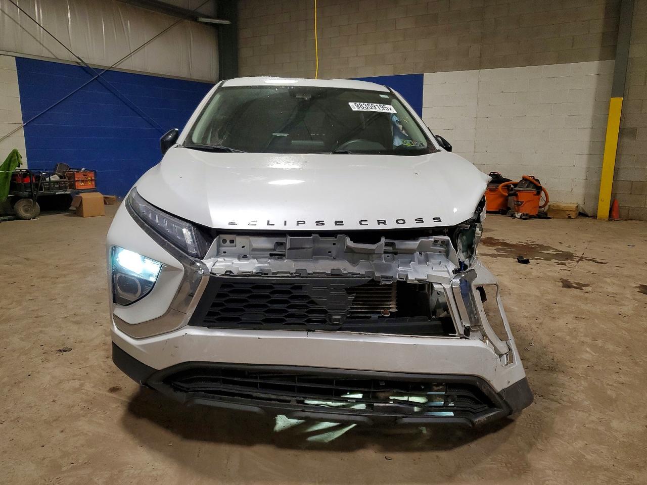 2023 MITSUBISHI ECLIPSE CROSS LE photo 5