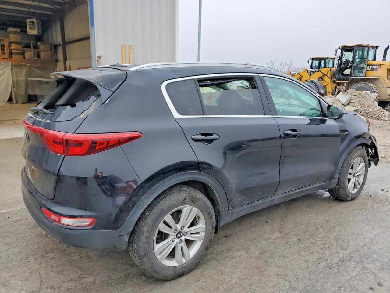 2017 KIA SPORTAGE LX photo 3