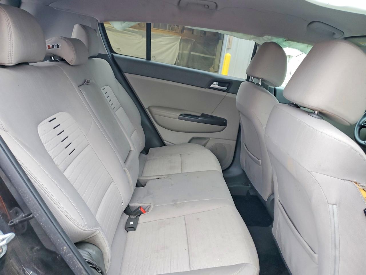 2017 KIA SPORTAGE LX photo 11
