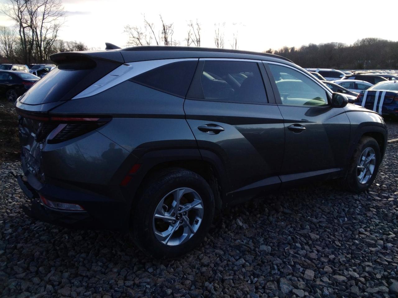 2022 HYUNDAI TUCSON SEL photo 3