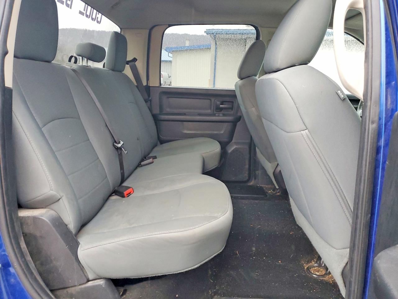 2015 RAM 1500 ST photo 10