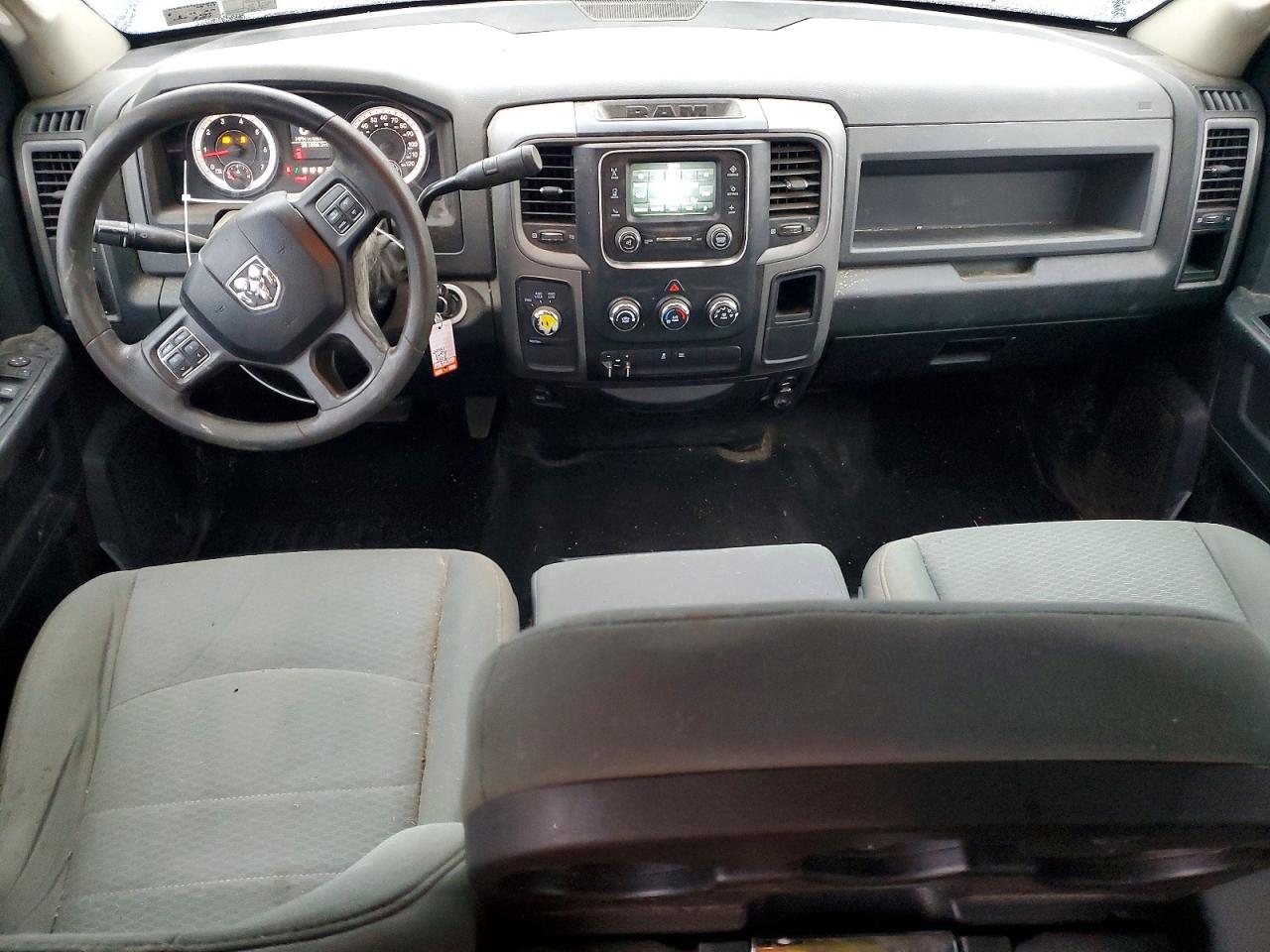 2015 RAM 1500 ST photo 8