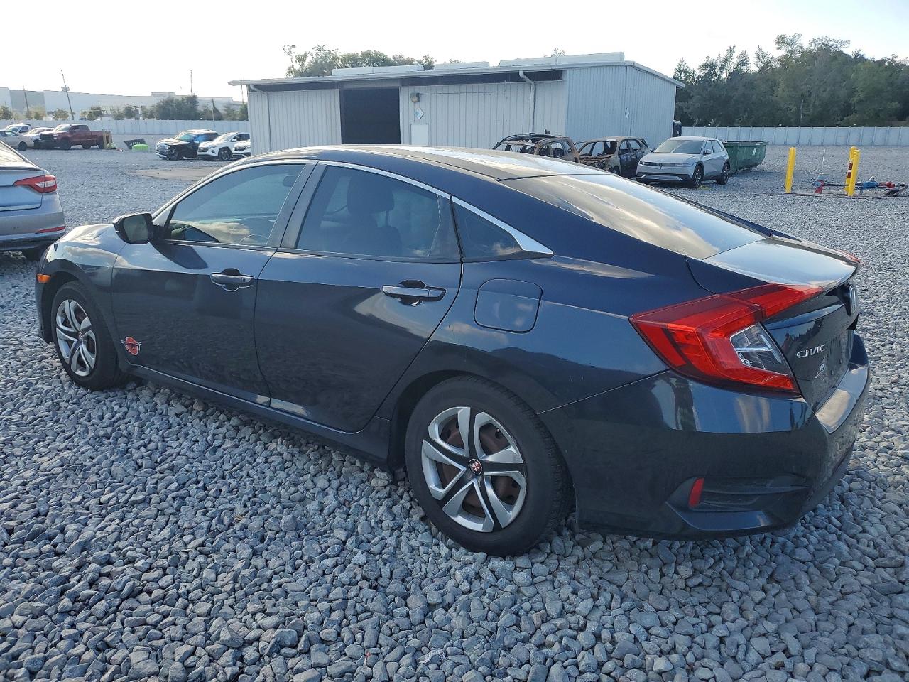 2016 HONDA CIVIC LX photo 2