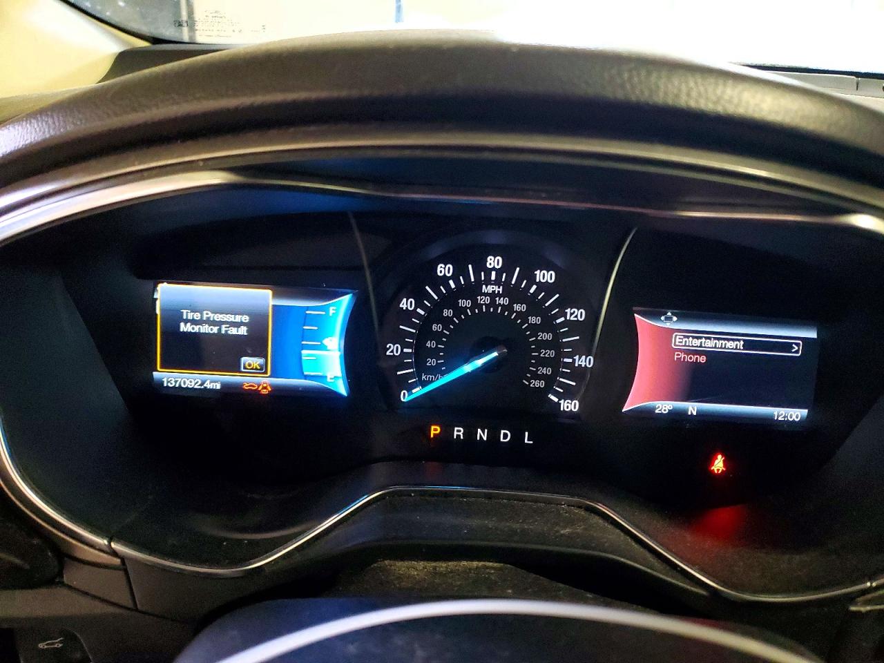 2017 FORD FUSION SE photo 9