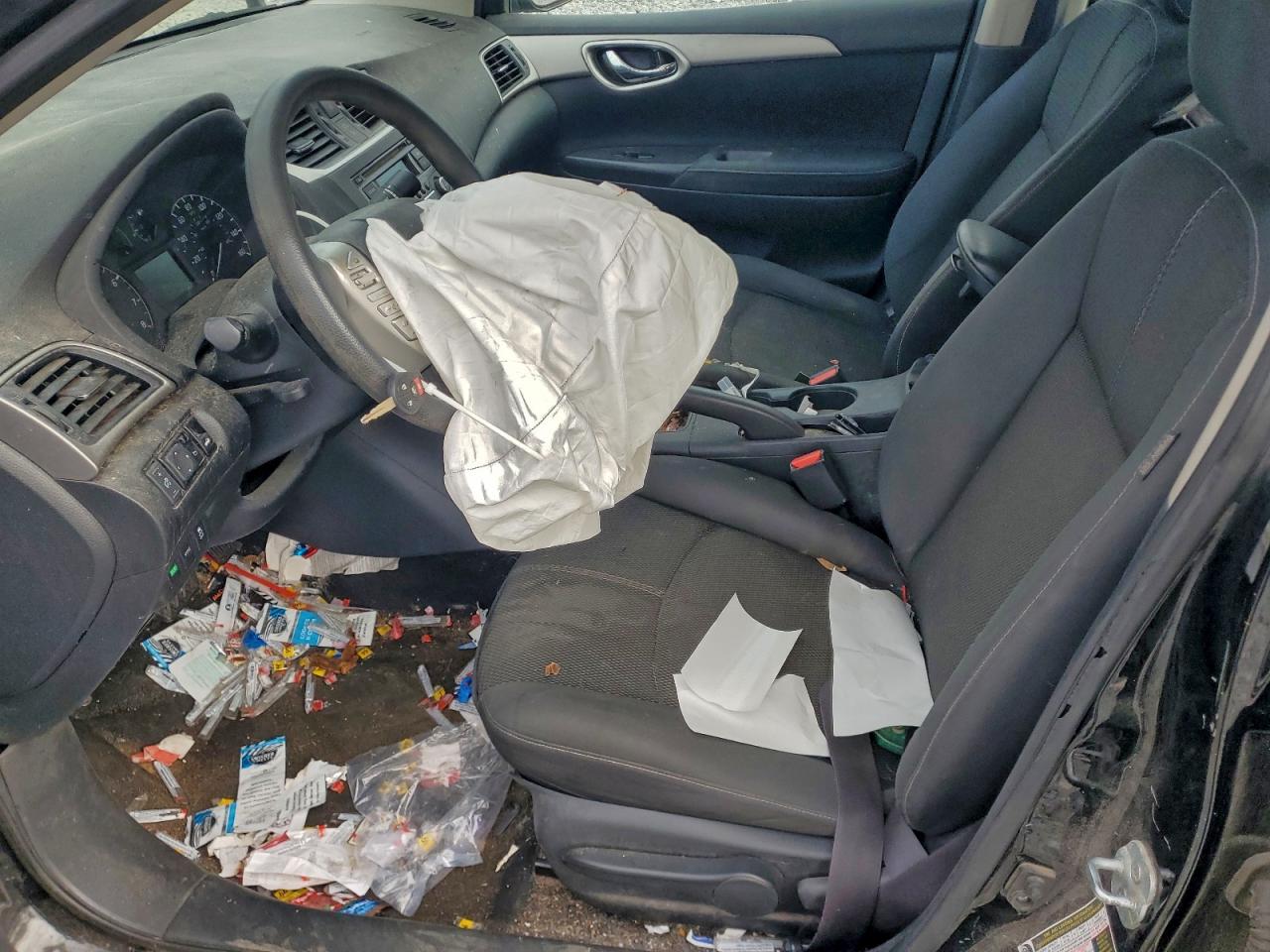 2015 NISSAN SENTRA S photo 7