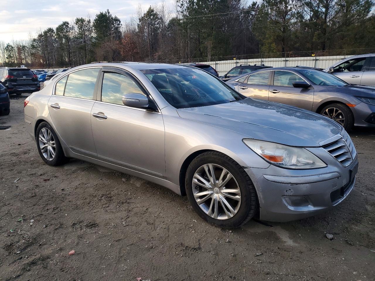 2011 HYUNDAI GENESIS 4.6L photo 4