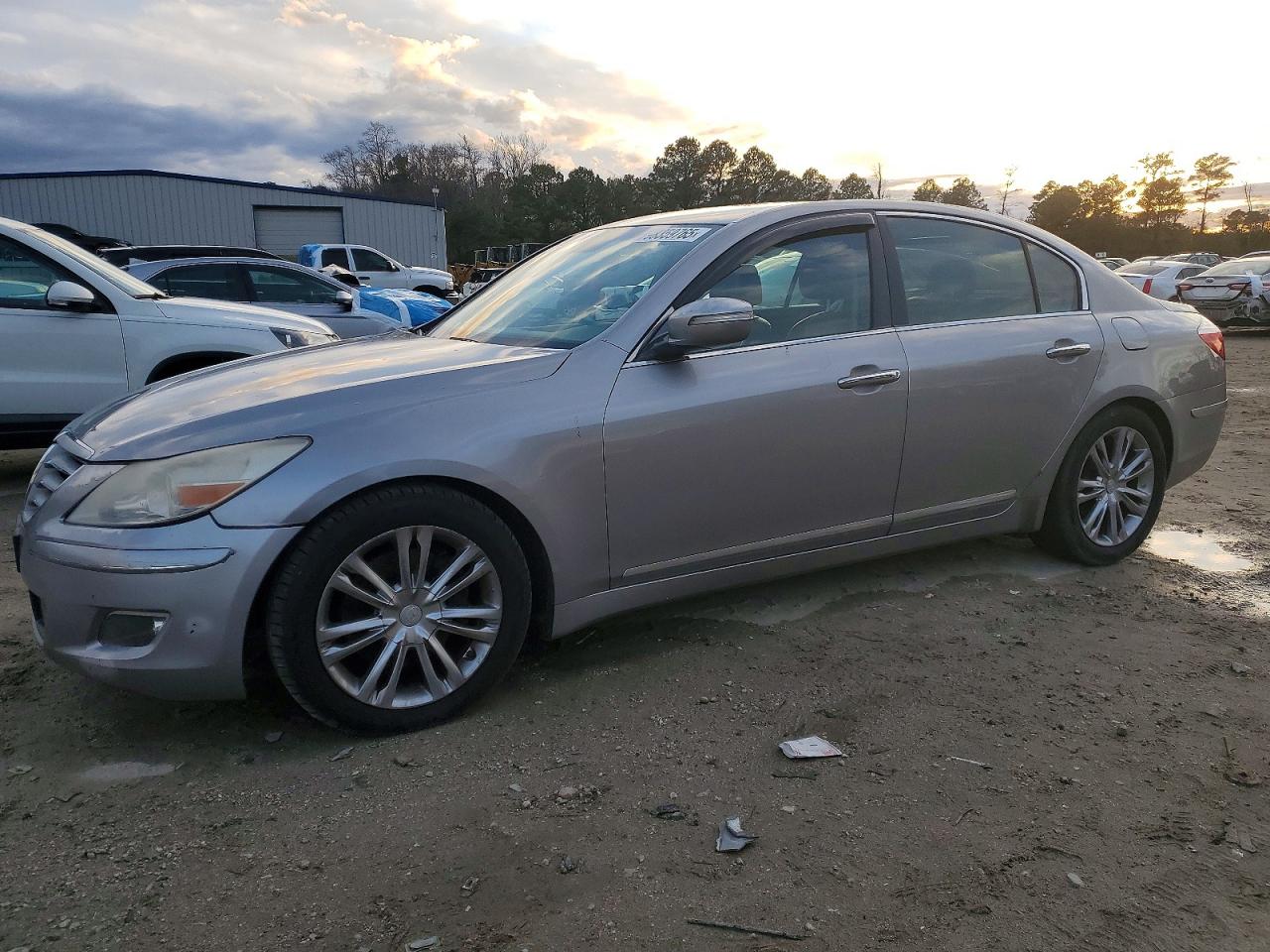 2011 HYUNDAI GENESIS
