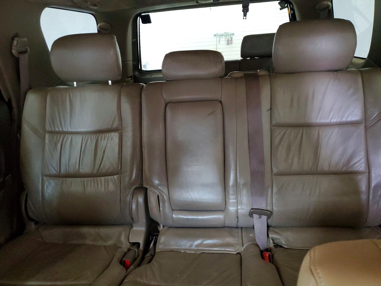 2002 TOYOTA SEQUOIA SR5 photo 10