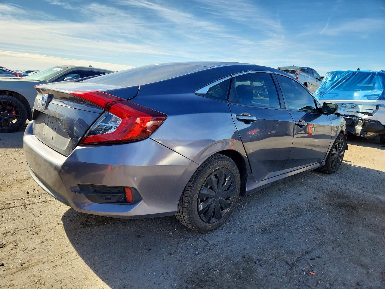 2017 HONDA CIVIC LX photo 3