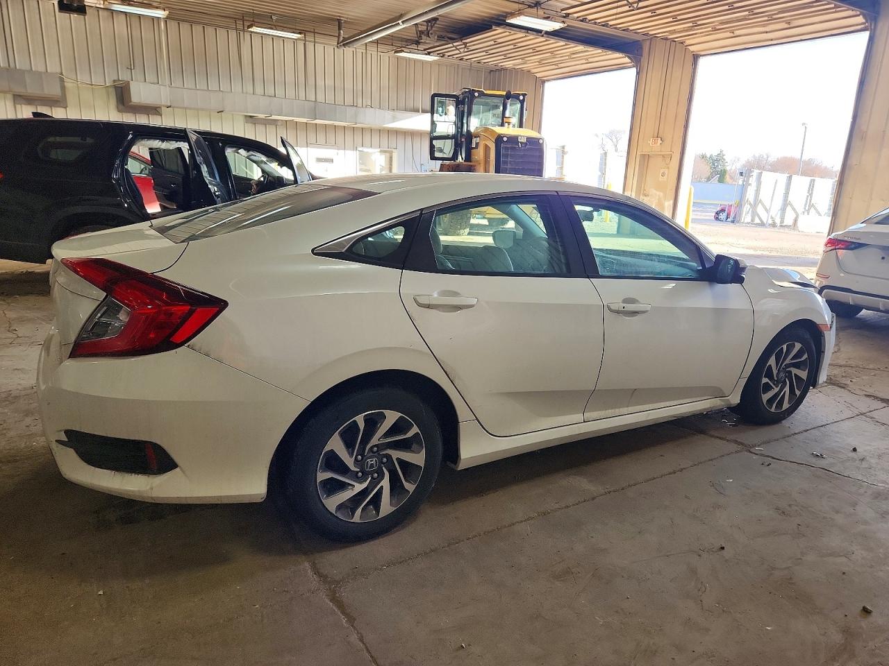 2016 HONDA CIVIC EX photo 3