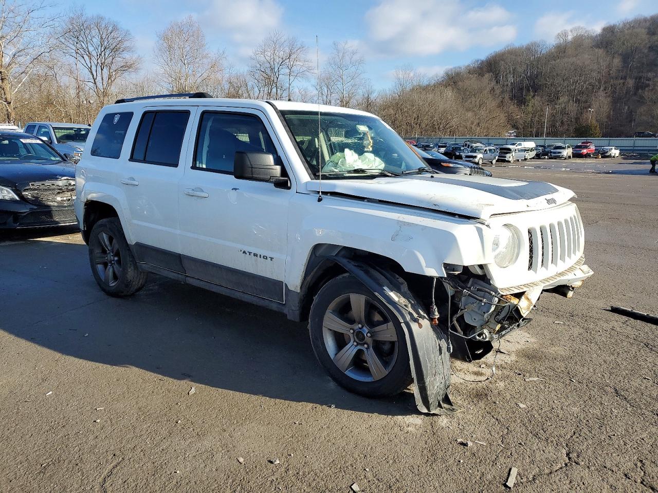 2017 JEEP PATRIOT SPORT photo 4