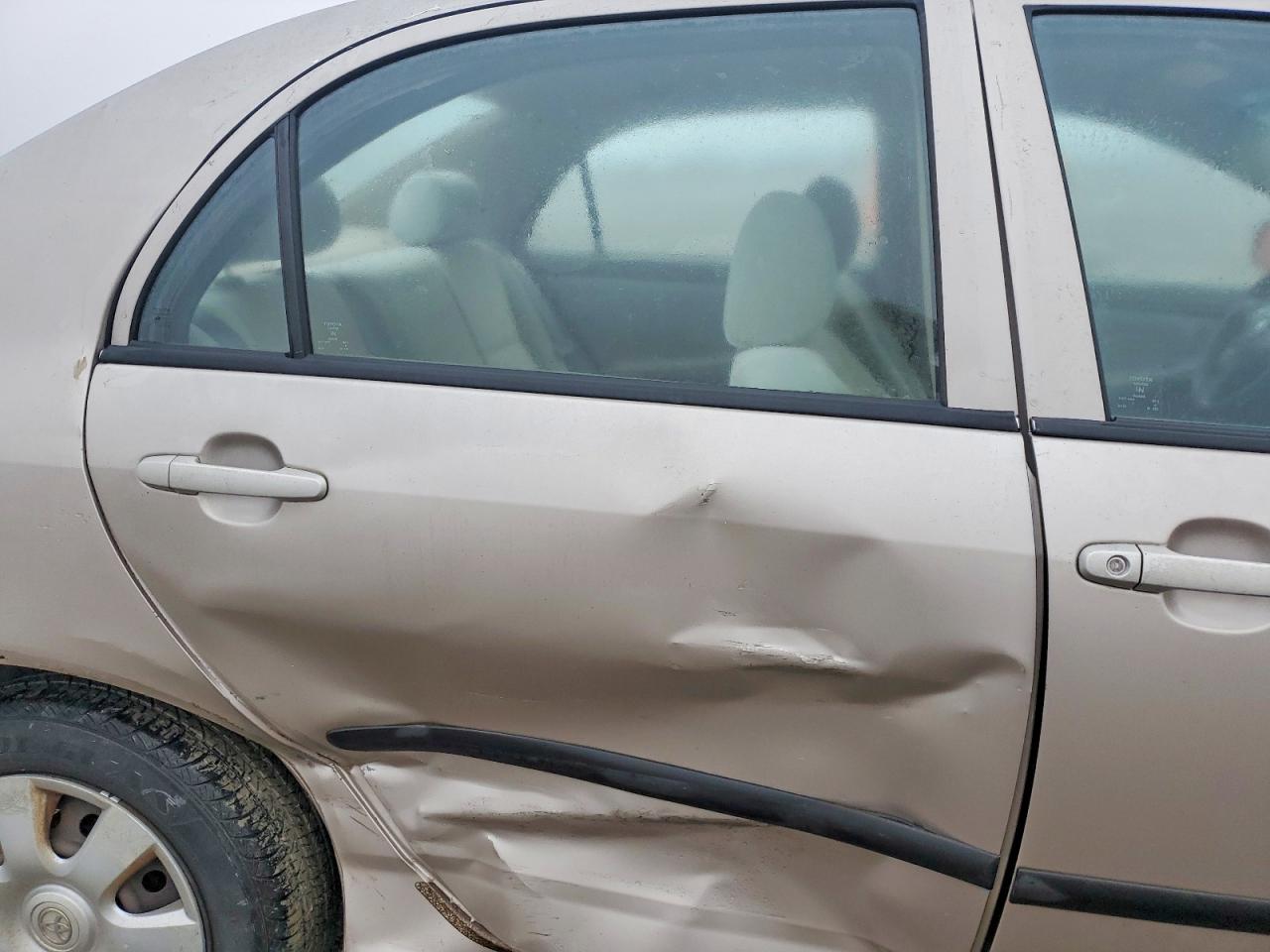 2003 TOYOTA COROLLA CE photo 10