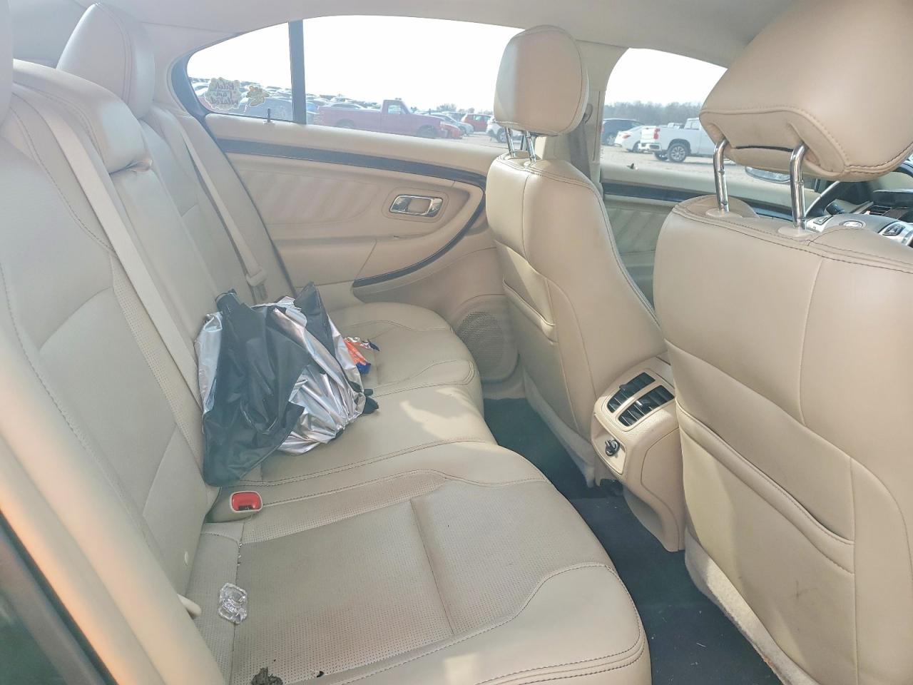 2015 FORD TAURUS LIMITED photo 10