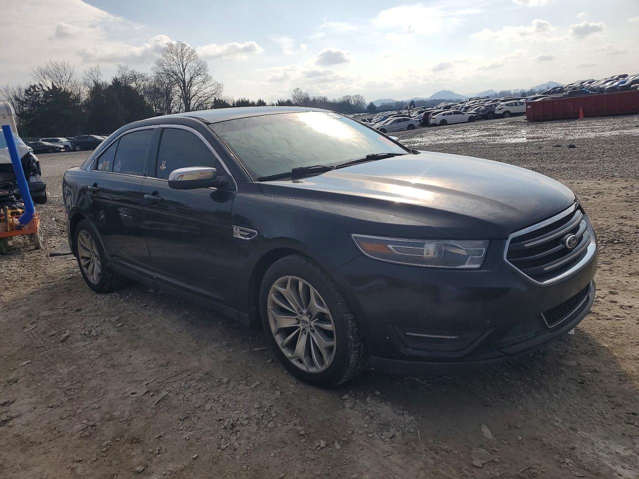 2015 FORD TAURUS LIMITED photo 4