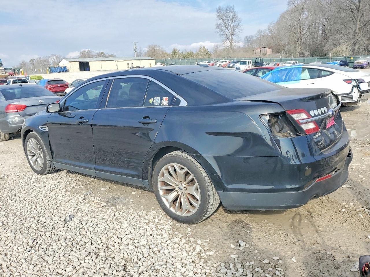 2015 FORD TAURUS LIMITED photo 2