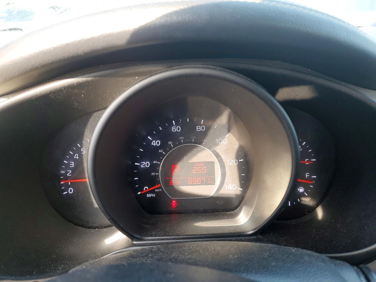 2016 KIA SOUL + photo 9