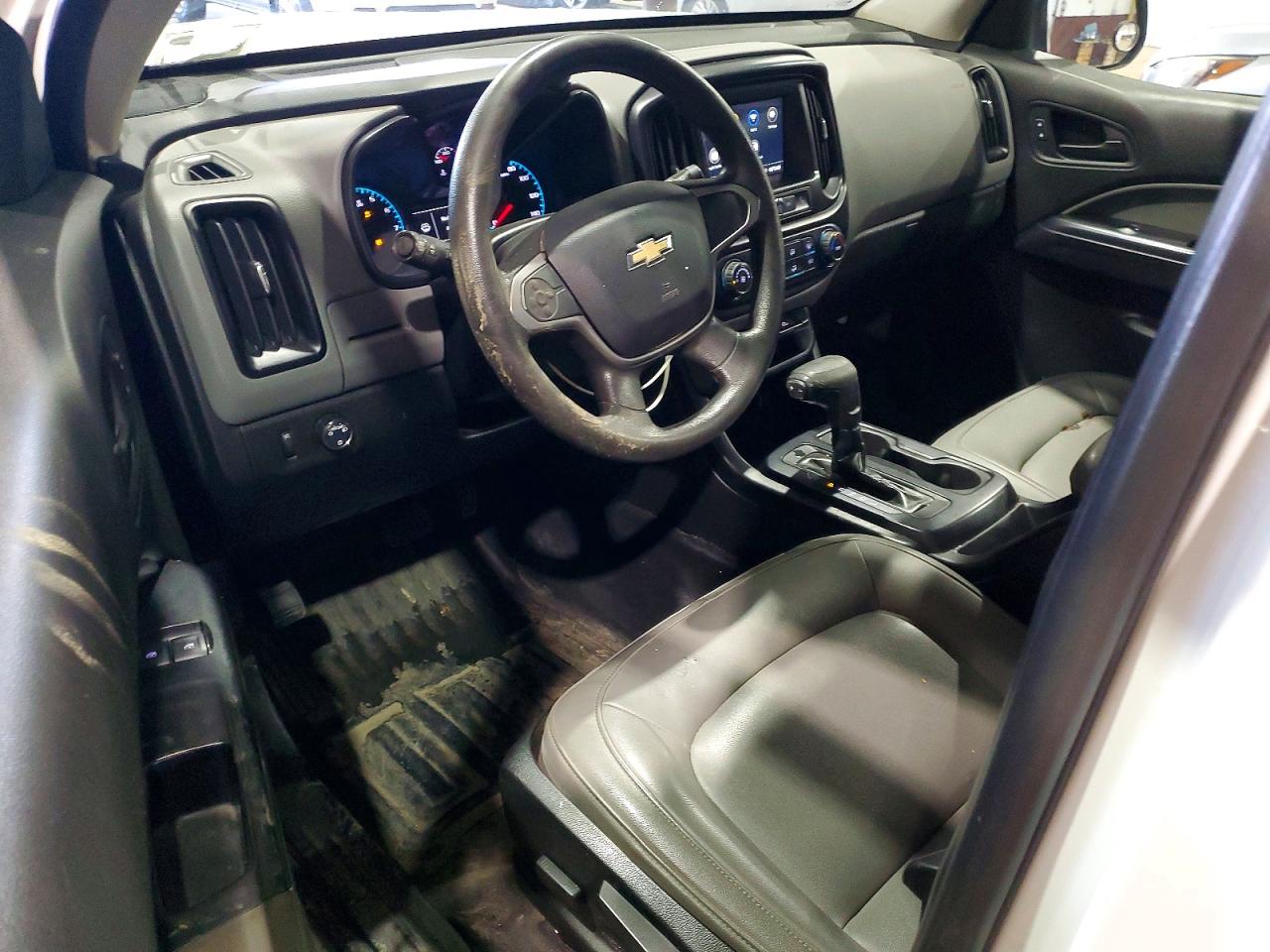 2019 CHEVROLET COLORADO photo 8