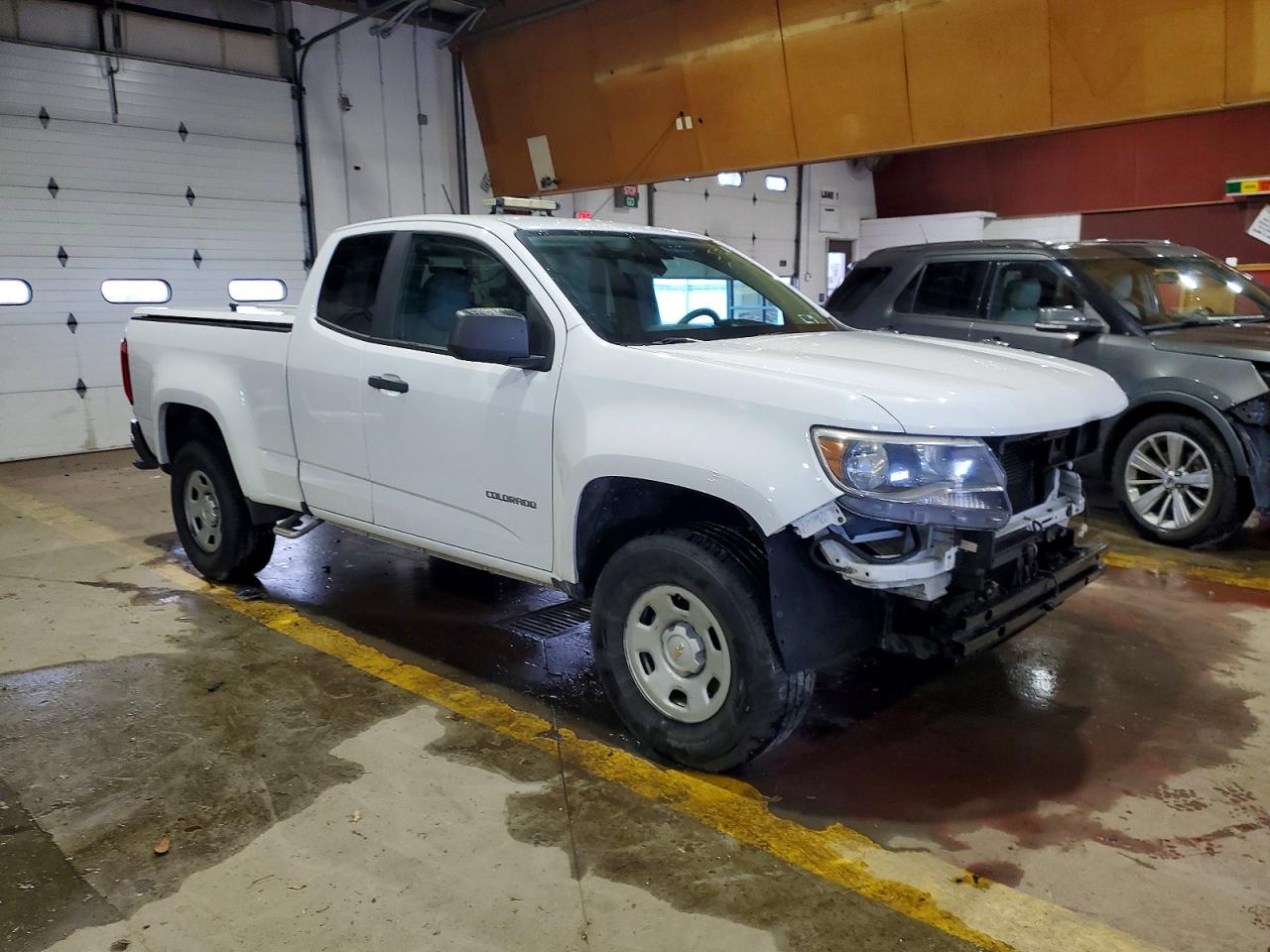 2019 CHEVROLET COLORADO photo 4
