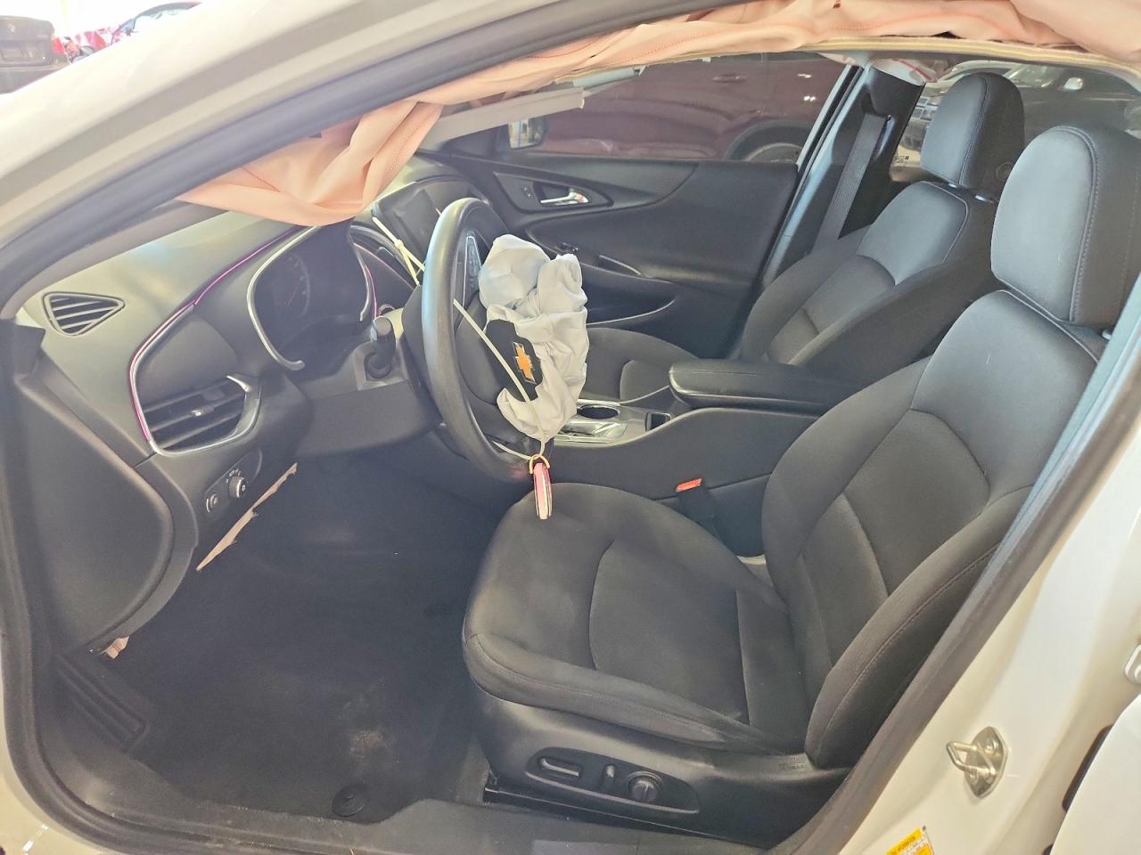 2021 CHEVROLET MALIBU LT photo 7