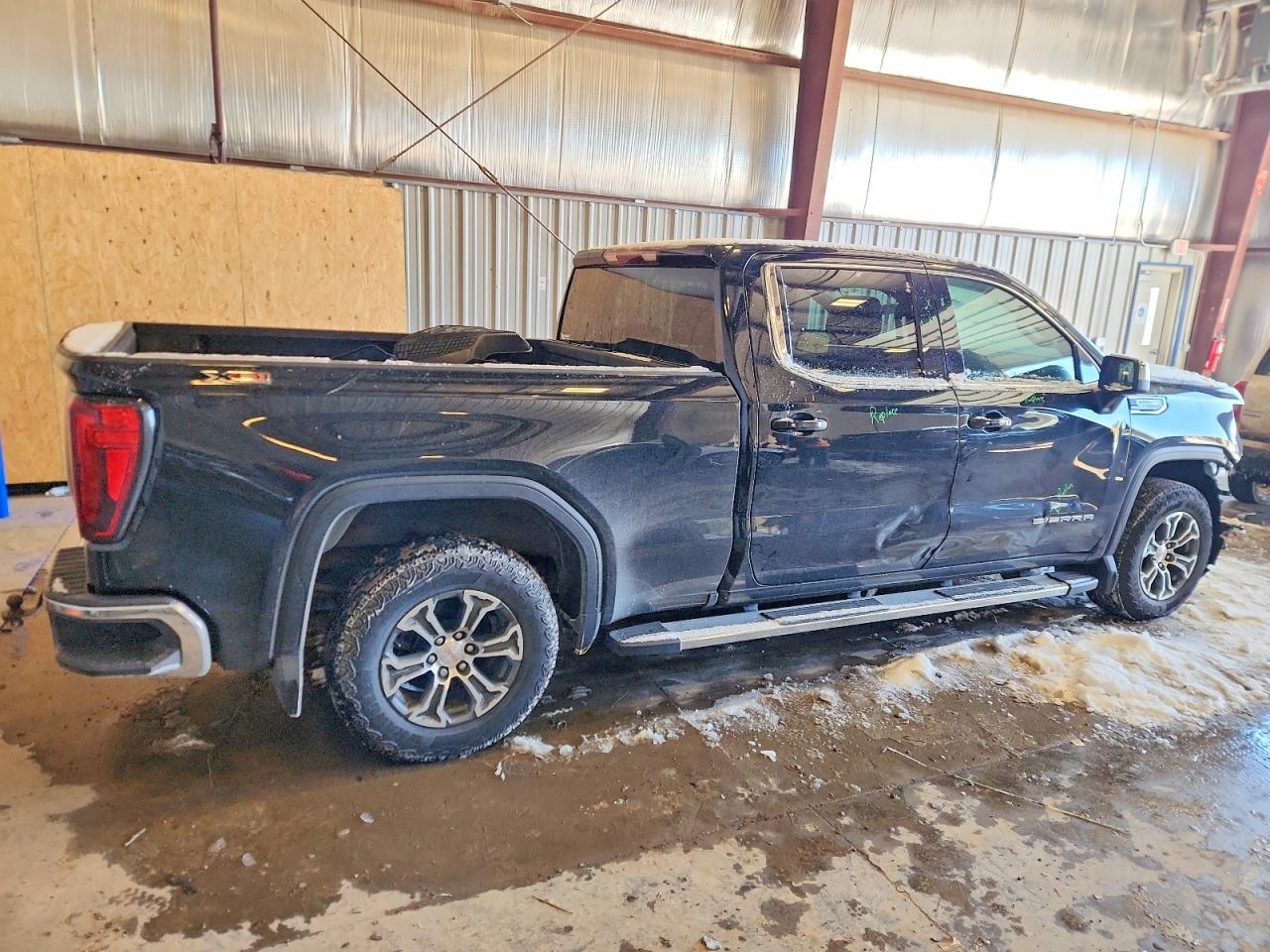 2021 GMC SIERRA K1500 SLE photo 3