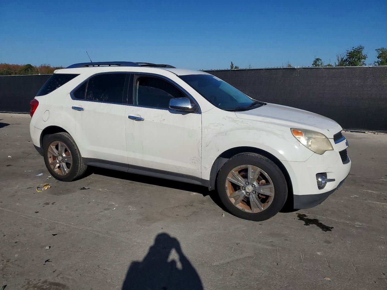 2010 CHEVROLET EQUINOX LTZ photo 4
