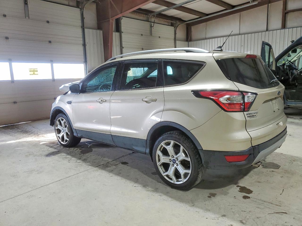 2018 FORD ESCAPE TITANIUM photo 2