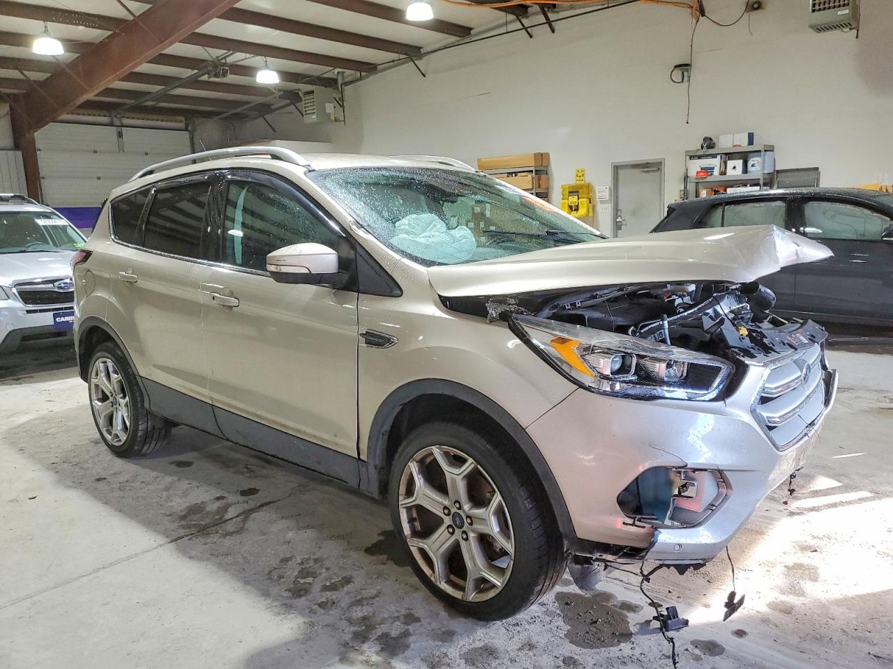2018 FORD ESCAPE TITANIUM photo 4