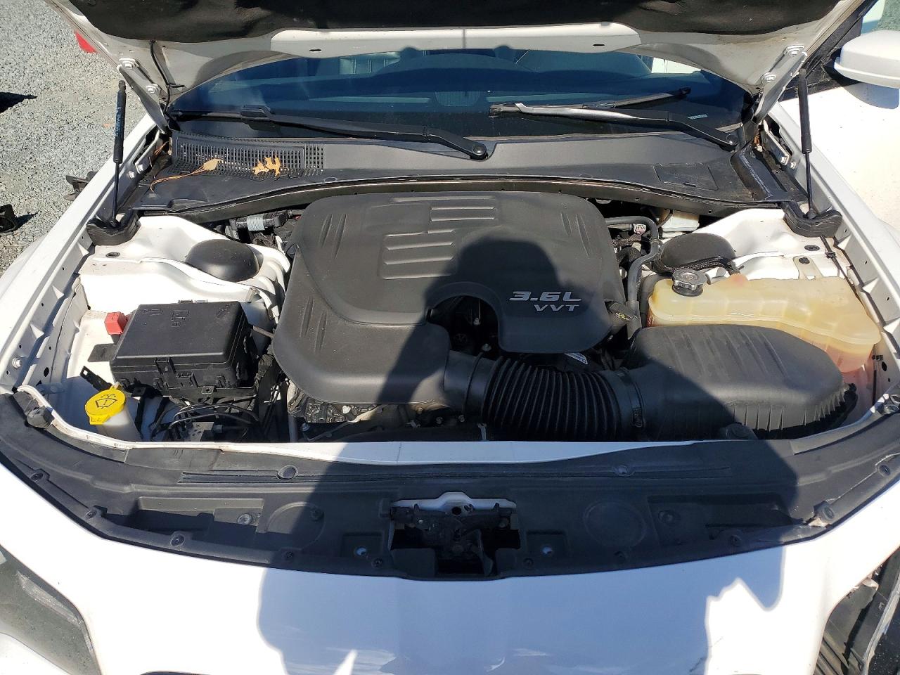 2019 CHRYSLER 300 S photo 11