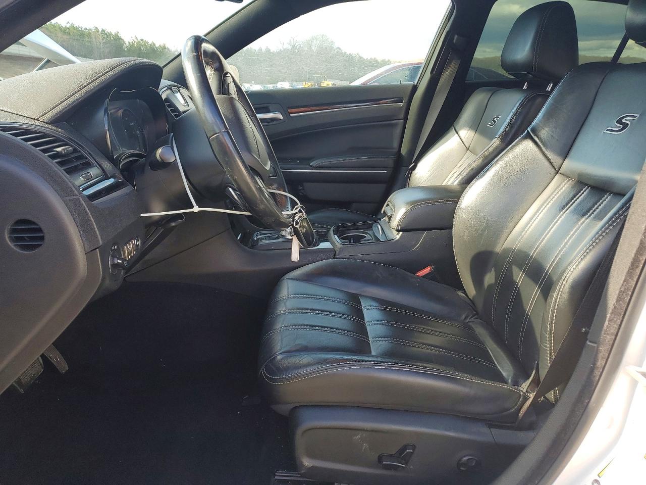 2019 CHRYSLER 300 S photo 7