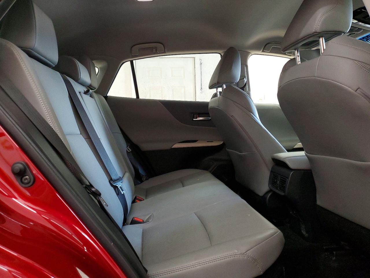 2021 TOYOTA VENZA LE photo 11