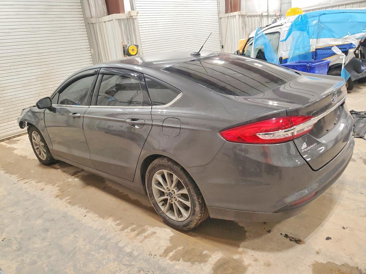 2017 FORD FUSION SE photo 2