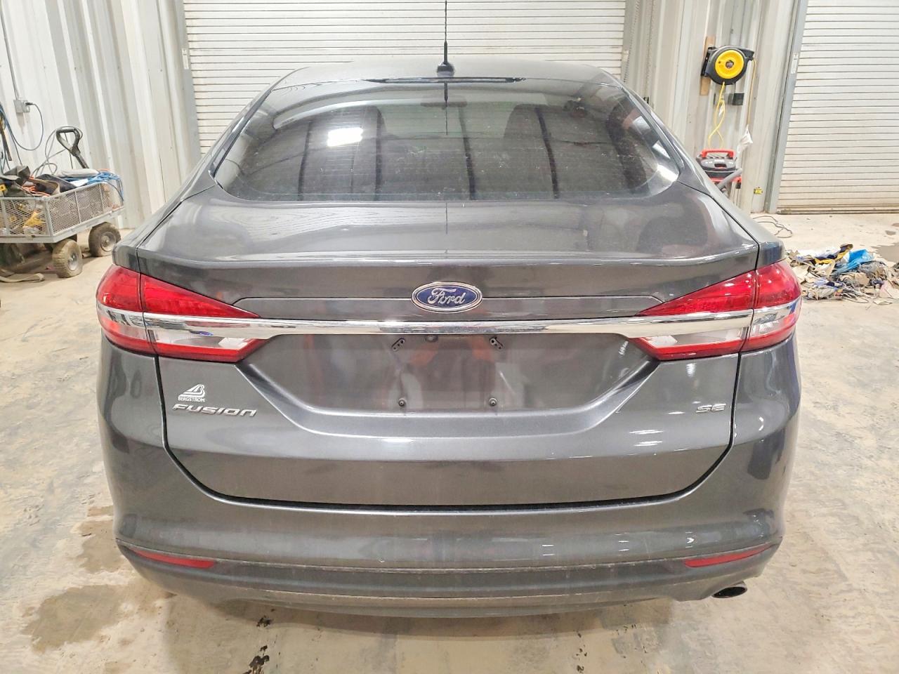 2017 FORD FUSION SE photo 6
