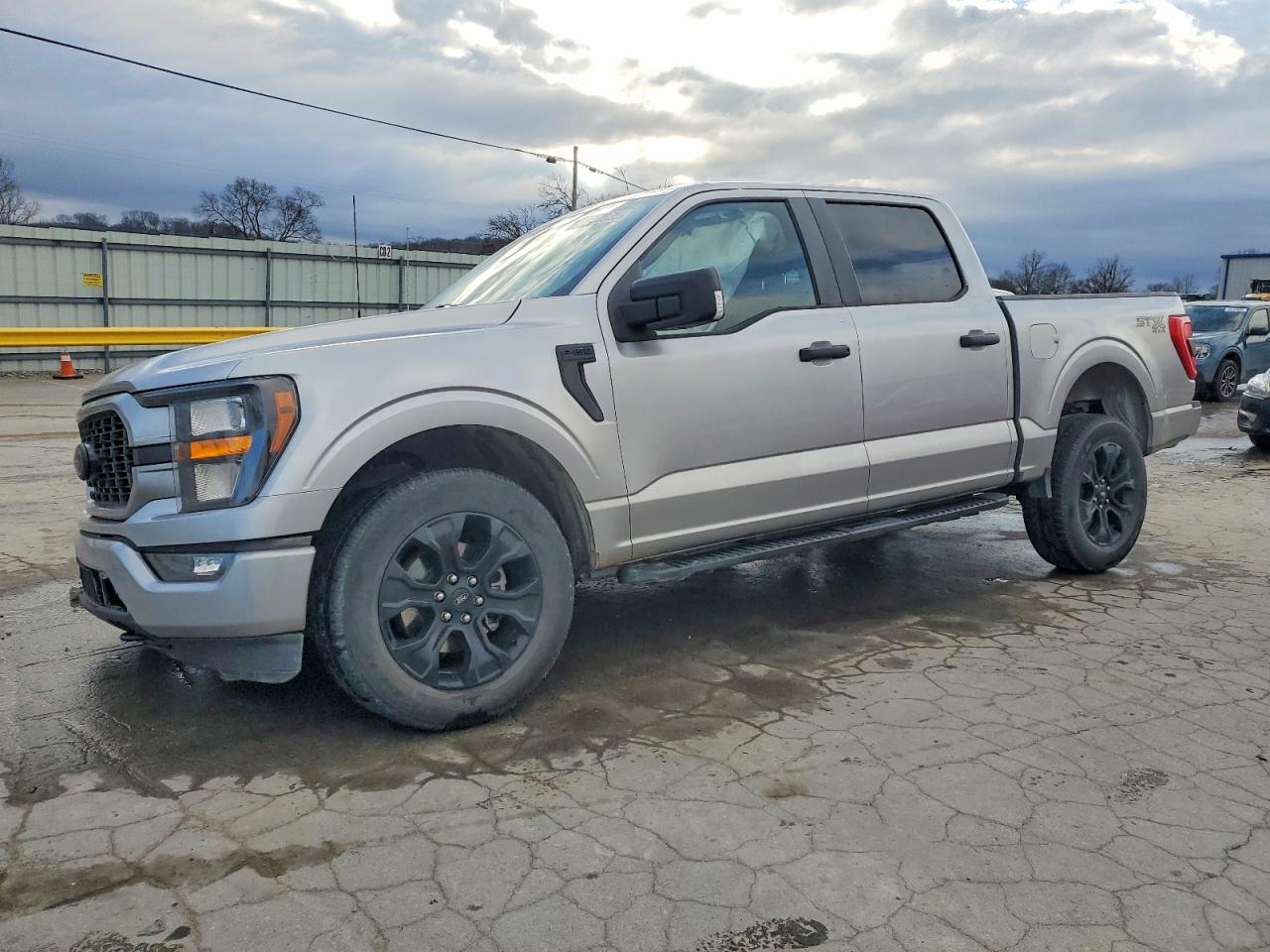 2023 FORD F150
