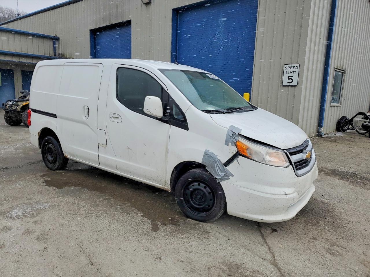 2015 CHEVROLET CITY EXPRESS LS photo 4