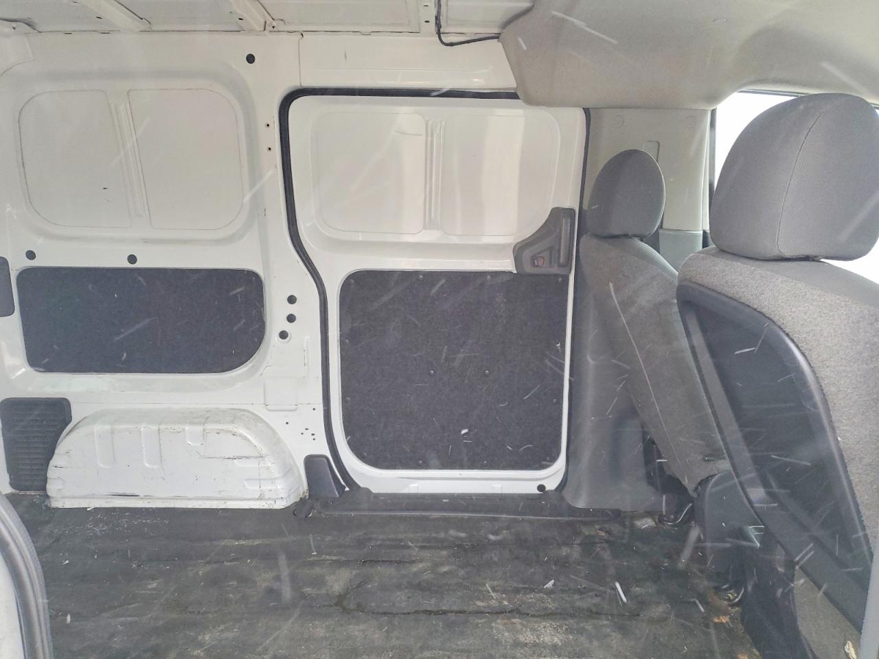 2015 CHEVROLET CITY EXPRESS LS photo 11