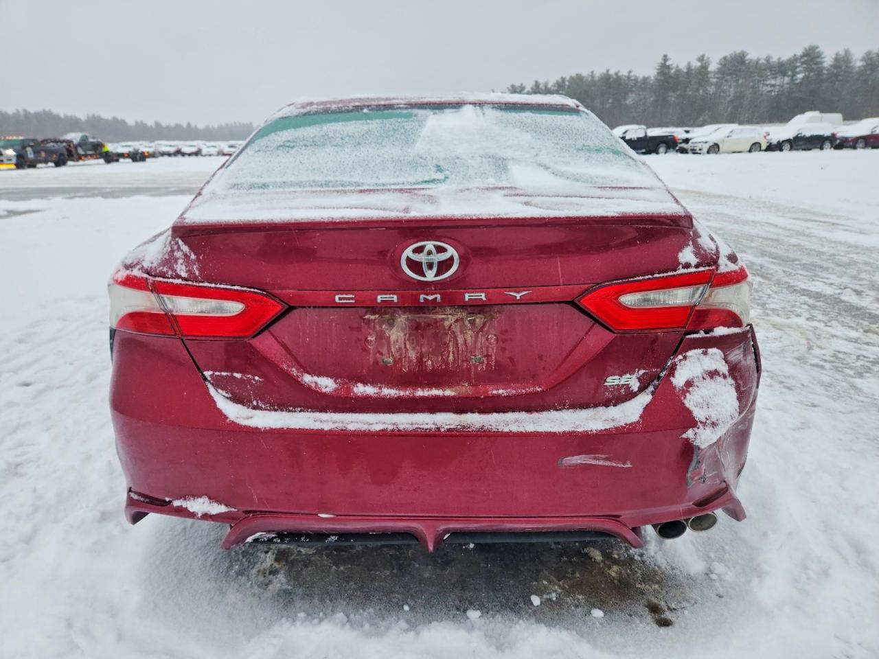 2018 TOYOTA CAMRY SE photo 6
