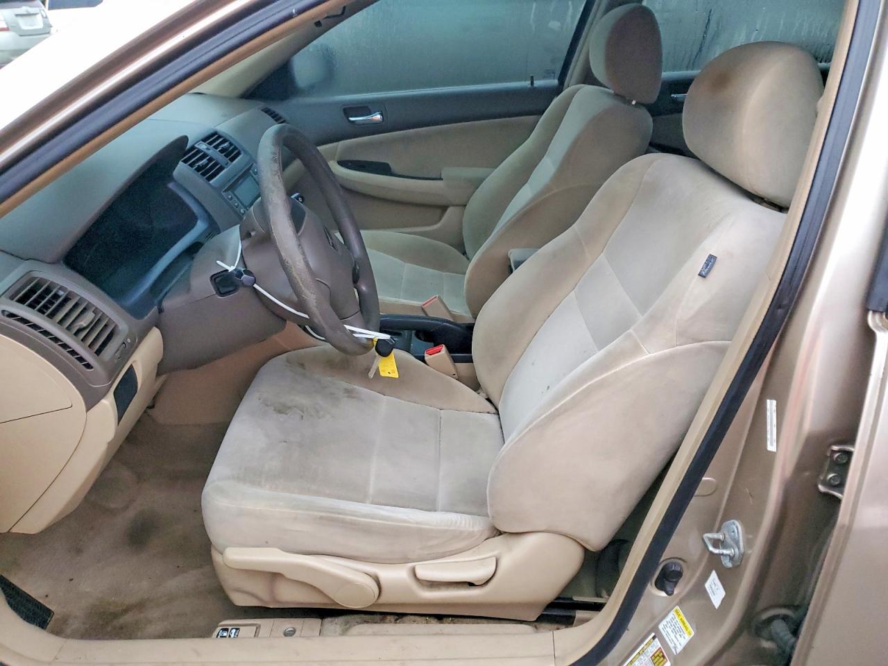 2005 HONDA ACCORD LX photo 19