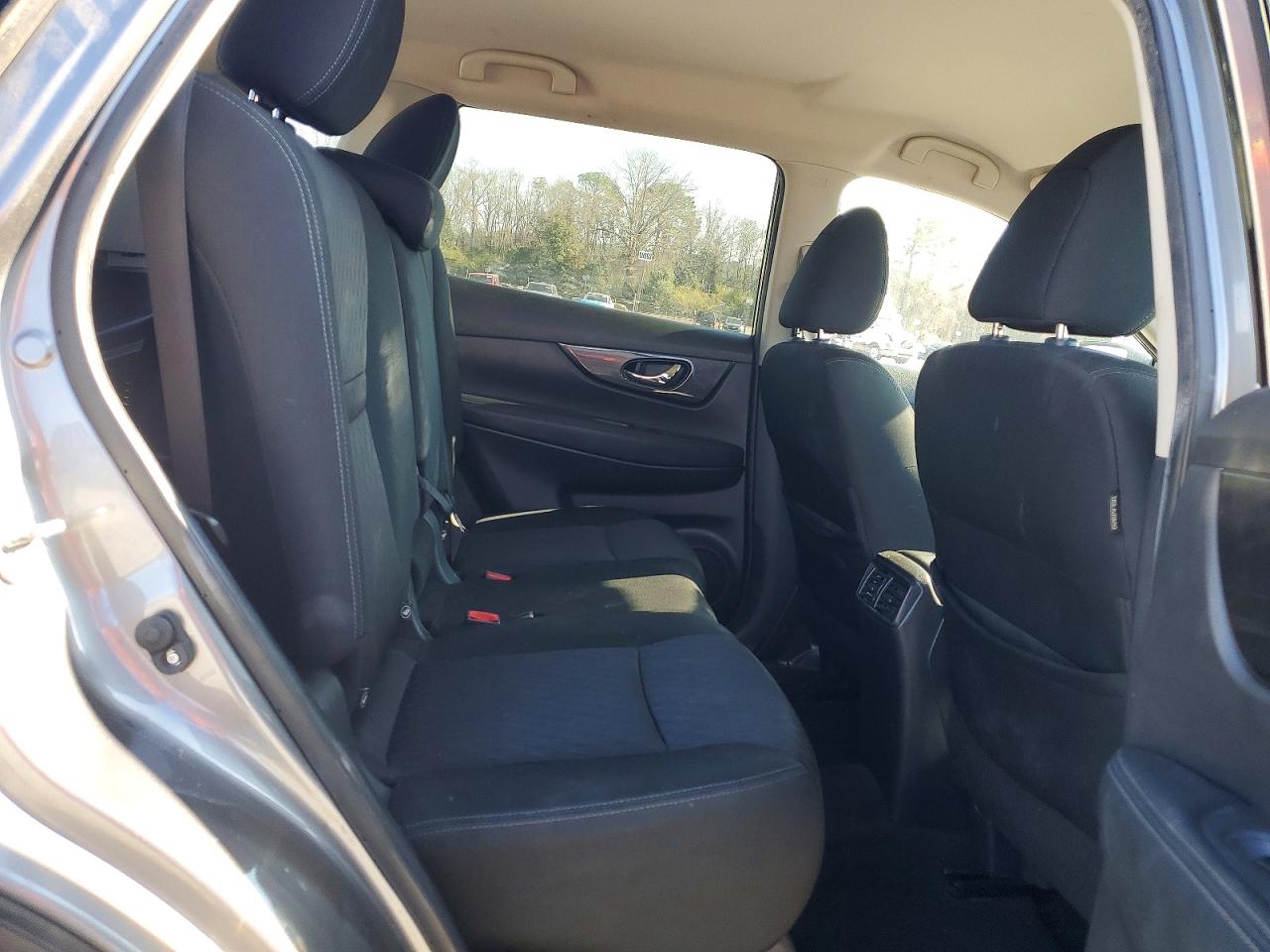 2018 NISSAN ROGUE S photo 11