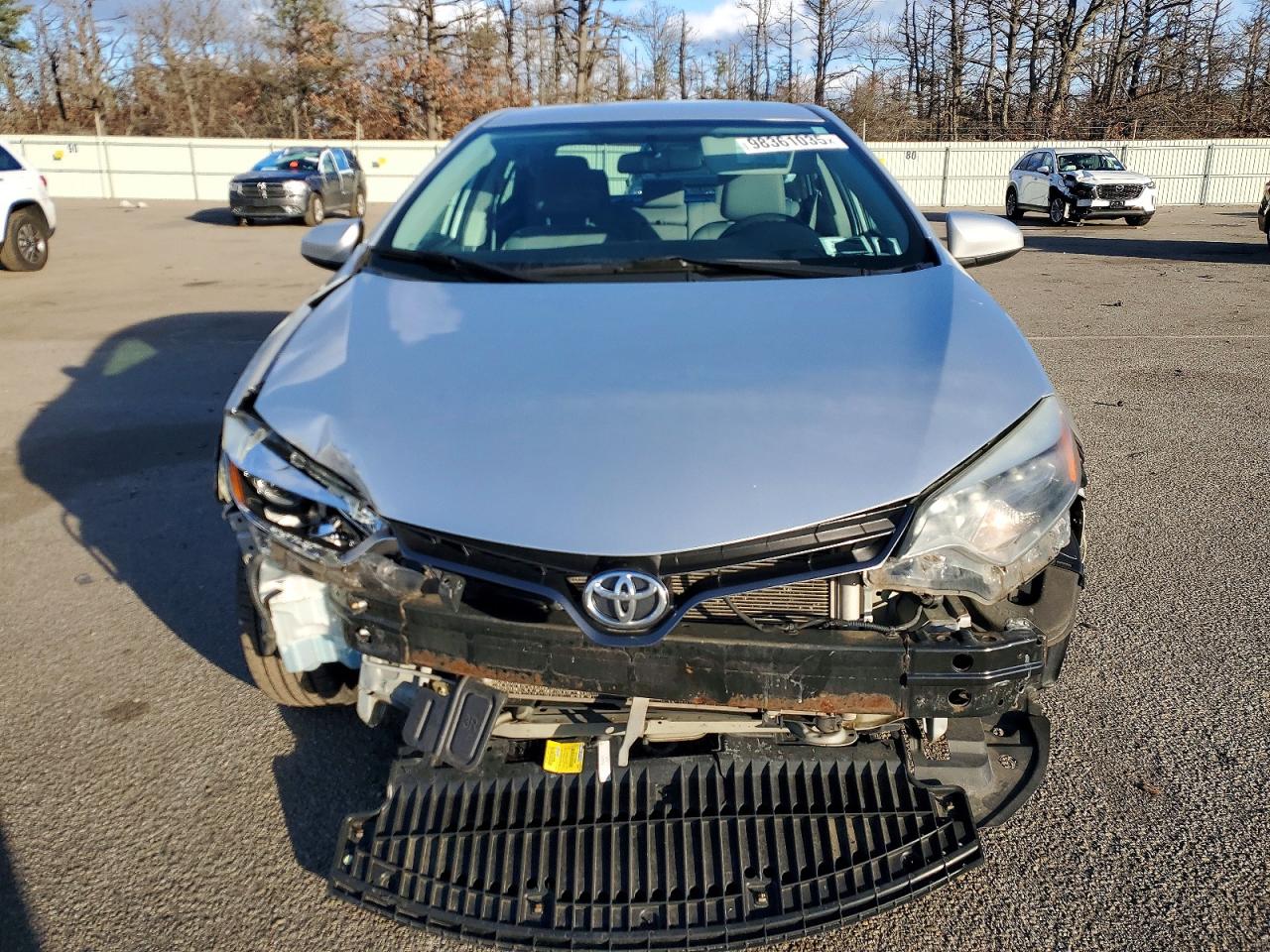2015 TOYOTA COROLLA LE photo 5
